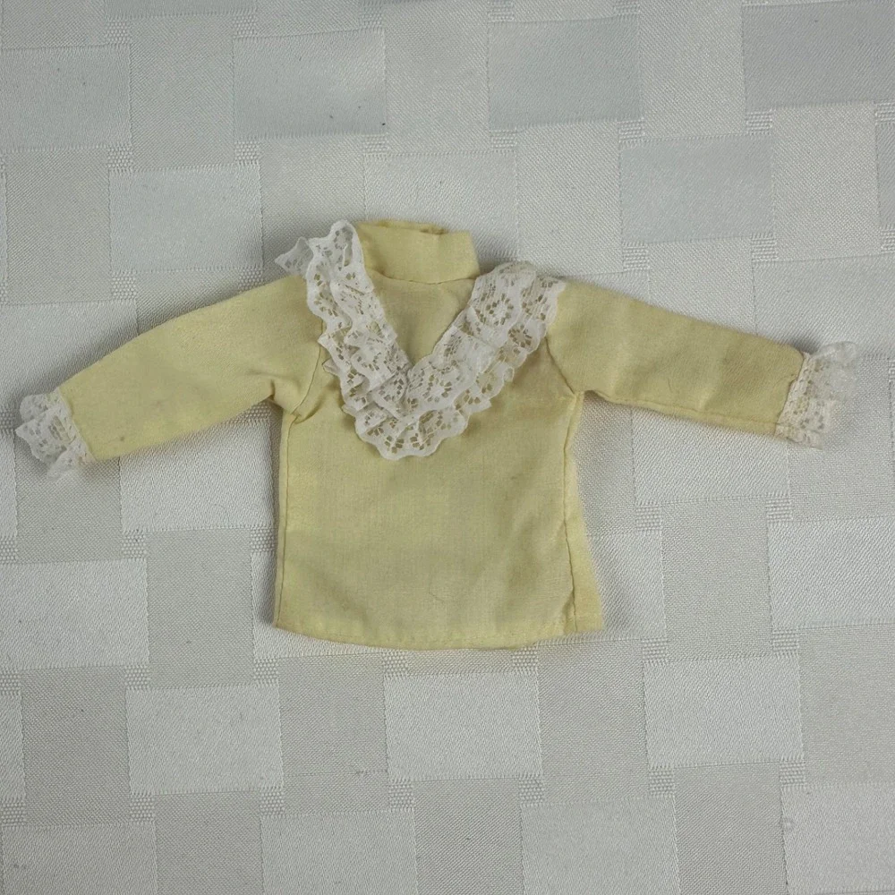 Vintage Barbie yellow lace ruffled shirt‎